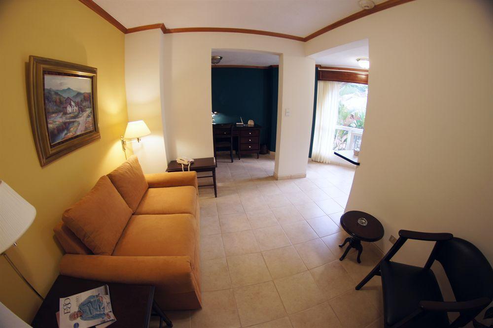 Apartotel & Suites Villas Del Rio San José Exteriör bild